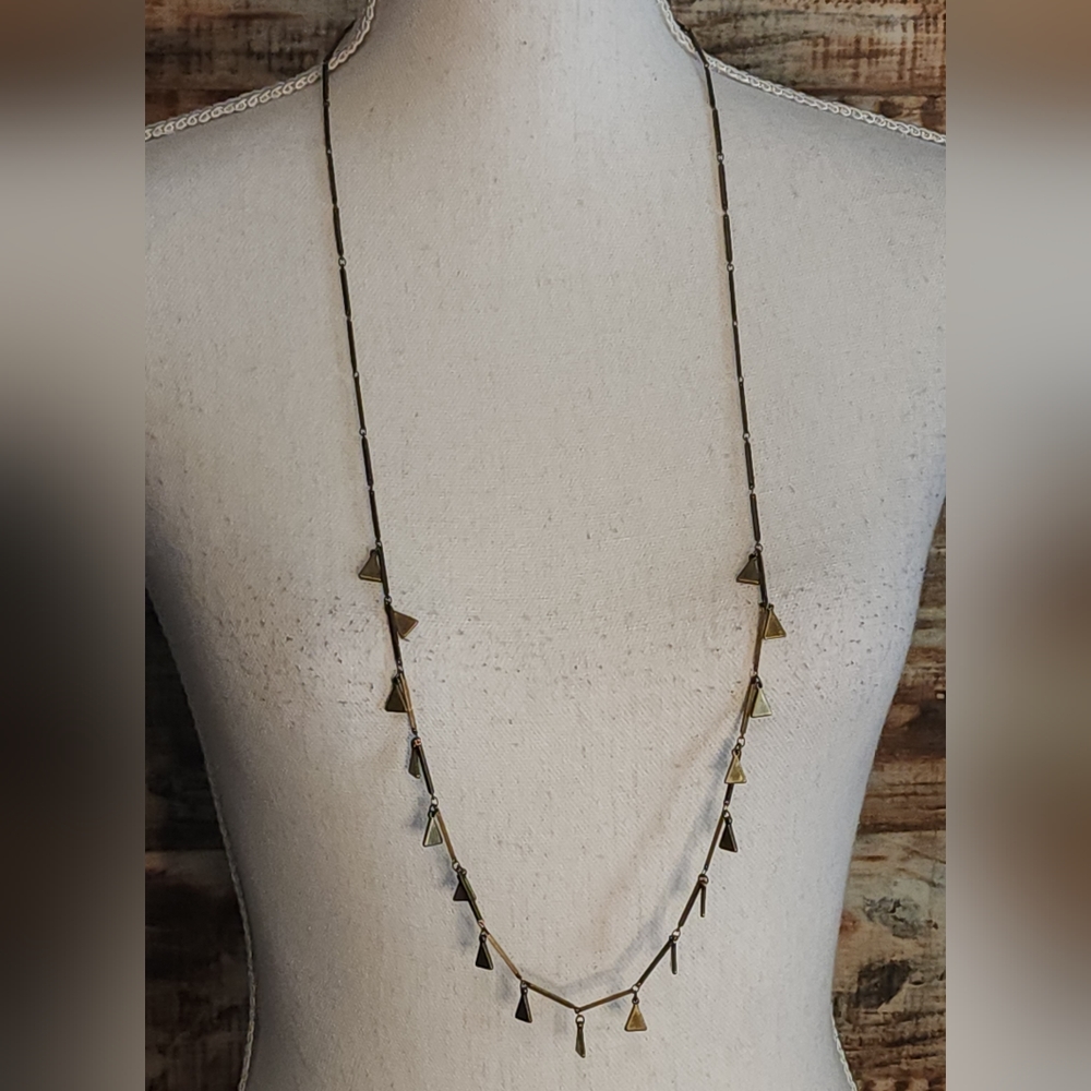 Copper like necklace with Triangles